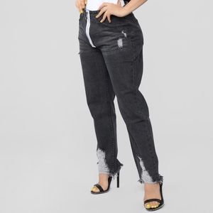 Distressed Boyfriend Jeans